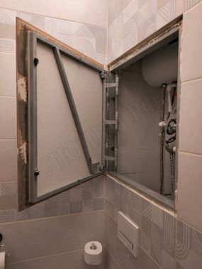 Люк под плитку Нажимной Железяка 750*650 Люк под плитку Нажимной Железяка 750*650