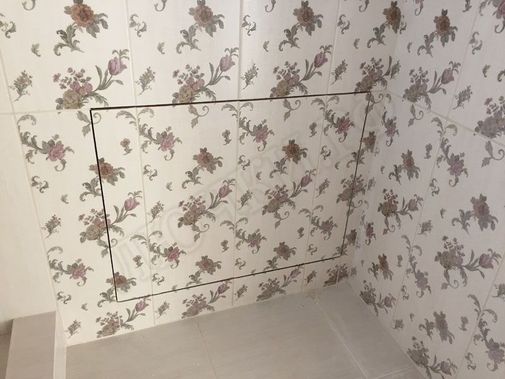 Люк под плитку Нажимной Железяка 750*650 Люк под плитку Нажимной Железяка 750*650