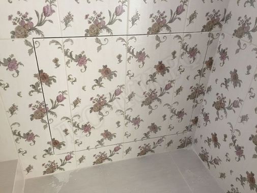 Люк под плитку Нажимной Железяка 750*650 Люк под плитку Нажимной Железяка 750*650